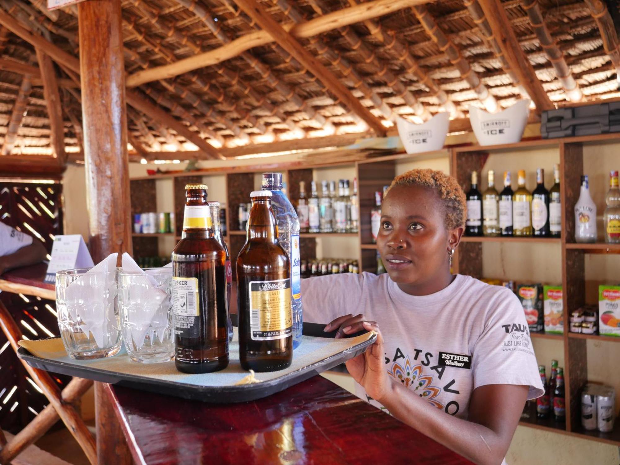 Tausa Tsavo Eco Lodge Voi Exteriör bild